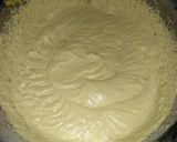 Foto langkah ke 2 dari resep Bolu mentega keju kismis.