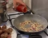 Hình bước làm 4 của món Mý Ý Thịt Viên Sốt Cà Chuẩn Từ Đầu Bếp Trưởng Vùng Sicily Ý