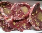 Foto del paso 2 de la receta: Bifes al ajillo con ensalada mixta