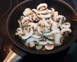 Foto del paso 3 de la receta: Espinacas con champiñones