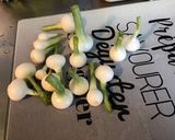 Une image de l'étape 2 de Noix de saint Jacques aux petits oignons blancs.