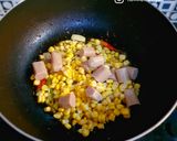 Foto langkah ke 4 dari resep Brokoli Sosis Saus Tiram.