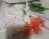 इंस्टेंट मूली अचार (Instant Mooli achar recipe in Hindi) रेसिपी चरण 1 फोटो