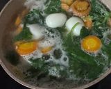 Foto langkah ke 3 dari resep Sup Bayam Telur Puyuh.