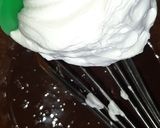 A picture of step 4 of Chocolate mousse Trifle.