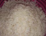 A picture of step 1 of Fried rice.
