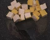 Foto langkah ke 1 dari resep Tumis Bunga Bawang Tofu.