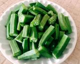 A picture of step 1 of Kathiyawadi super tasty chatpati bharva bhindi sabji.