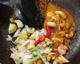 รูปขั้นตอนการทำที่ 4 ของ มักกะโรนีผัดเครื่องแกงไก่