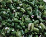 Foto langkah ke 1 dari resep Oseng kacang panjang teri asin.