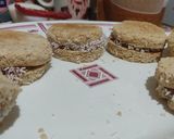 Foto del paso 5 de la receta: Alfajores veganos de bagazo de maní y guayabada