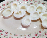 Foto del paso 1 de la receta: Huevos rellenos