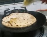 A picture of step 14 of Aloo Paratha.