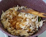 Foto langkah ke 7 dari resep Cireng isi ayam suwir.