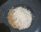 A picture of step 4 of Lilava kachori.