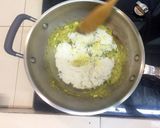 รูปขั้นตอนการทำที่ 6 ของ ข้าวผัดเขียวหวานปลาสลิดฟู