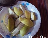 A picture of step 2 of Beauty Pear Salad with White Chia seeds.