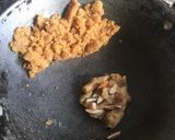 खोये की गुजिया (Khoye ki gujiya recipe in hindi) रेसिपी चरण 2 फोटो