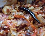 A picture of step 2 of Kara chutney.