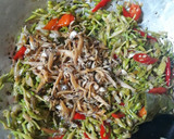 Foto langkah ke 4 dari resep Tumis Bunga Pepaya Teri (tips agar tdk pait).