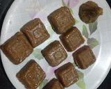 गुड़ मावा बर्फी (Gur Mawa Barfi recipe in Hindi) रेसिपी चरण 3 फोटो