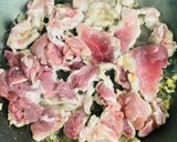 Hình bước làm 2 của món Thịt Nạc Heo Xào Cải Chua