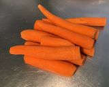 Une image de l'étape 3 de Salade de batavia rouge,carottes,oignon rouge et ail séché.