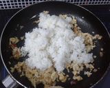 Hình bước làm 4 của món Cơm rang ức gà