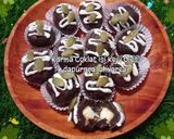 Foto langkah ke 4 dari resep Kurma Coklat Isi Keju Oles.