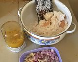 A picture of step 1 of Serundeng.. a traditional Balinese dish for any and all ceremonies must have.
