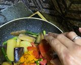 সজনে ডাঁটার ঝালের ঝোল(Sajne datar jhaler jhol recipe in Bengali) রেসিপির ধাপ 3 ছবি