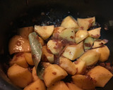 Foto del paso 4 de la receta: Guiso de butifarra, níscalos y patatas