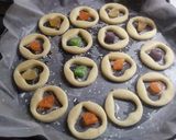 Foto del paso 3 de la receta: Galletitas con corazón de cristal