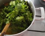 A picture of step 12 of Aromatic Pea & Mint Soup.