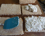 Foto del paso 3 de la receta: Sándwiches de queso de cabra con ricotta y nueces con cúrcuma
