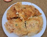 Foto langkah ke 5 dari resep Martabak Telor Pizza.
