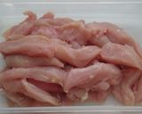 Foto del paso 1 de la receta: Pollo en tiritas con Vegetales
