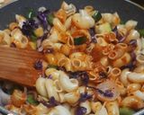 A picture of step 4 of Spicy Masala Macaroni.