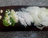 Foto del paso 1 de la receta: Empanadas de cebolla con queso