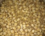 A picture of step 1 of Sweet corn (bhutta) pakode.