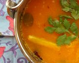 A picture of step 4 of Fajeto (gujarati mango kadhi).