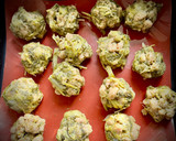 Foto del paso 5 de la receta: Albóndigas vegetarianas de soja texturizada y grelos (en airfryer)