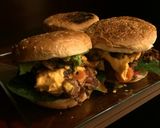 Foto del paso 4 de la receta: Hamburguesa mar y tierra (Superbowl)