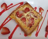 A picture of step 7 of Strawberry french toast.