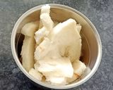 A picture of step 1 of Bread Custard dessert.