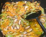 A picture of step 9 of Vegetarian bee hoon.