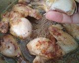 Foto langkah ke 4 dari resep Ayam Goreng Bawang putih Praktis.