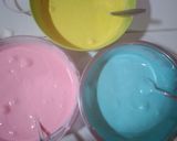 Foto langkah ke 4 dari resep Bolu kukus mawar pelangi.