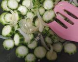 Foto langkah ke 3 dari resep Oseng Gambas.