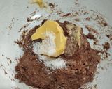 Foto langkah ke 2 dari resep Choco Cheese Bread (Sourdough Discard).